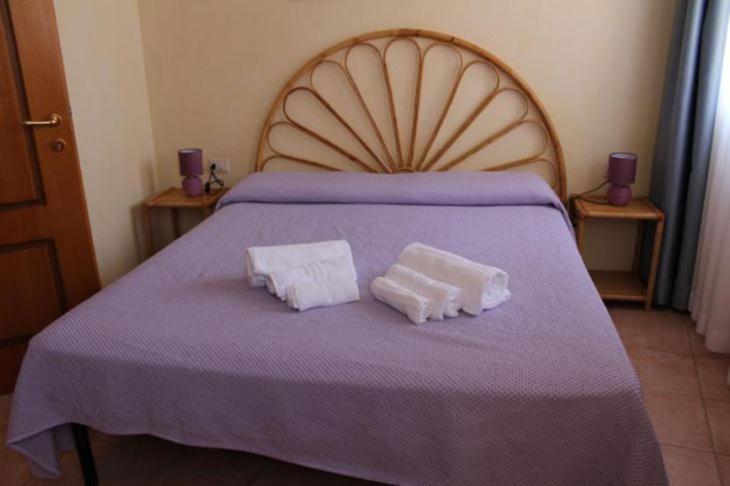 فيلابوتزو Residence Il Borgo Di Porto Corallo المظهر الخارجي الصورة