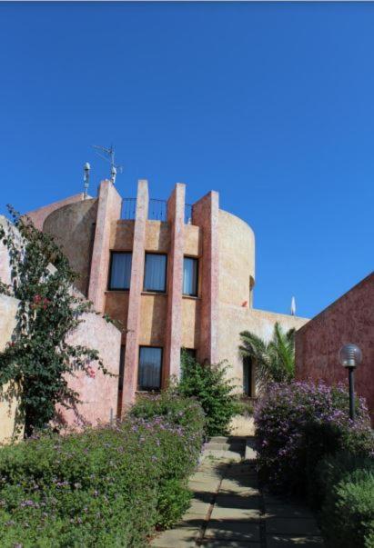 فيلابوتزو Residence Il Borgo Di Porto Corallo المظهر الخارجي الصورة