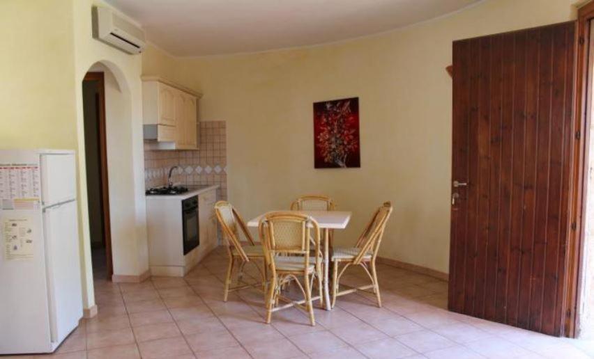 فيلابوتزو Residence Il Borgo Di Porto Corallo المظهر الخارجي الصورة
