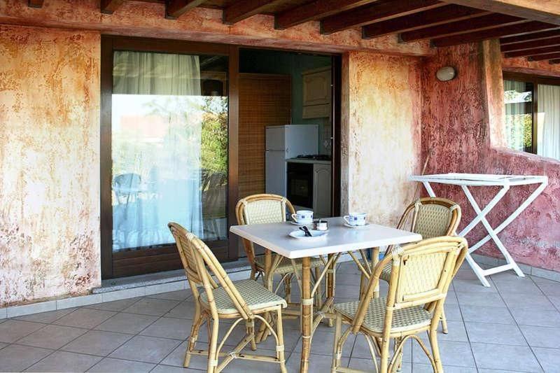 فيلابوتزو Residence Il Borgo Di Porto Corallo المظهر الخارجي الصورة