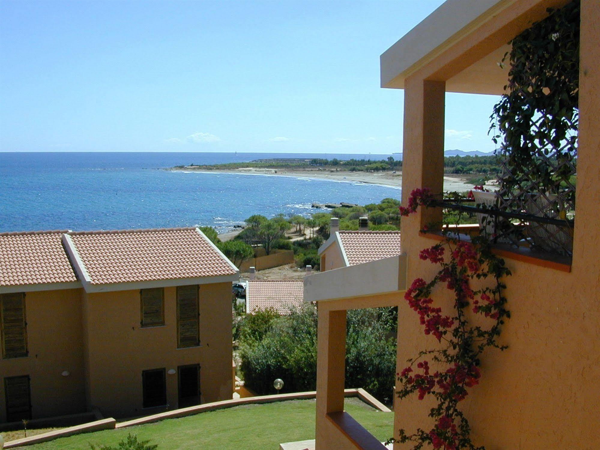 فيلابوتزو Residence Il Borgo Di Porto Corallo المظهر الخارجي الصورة