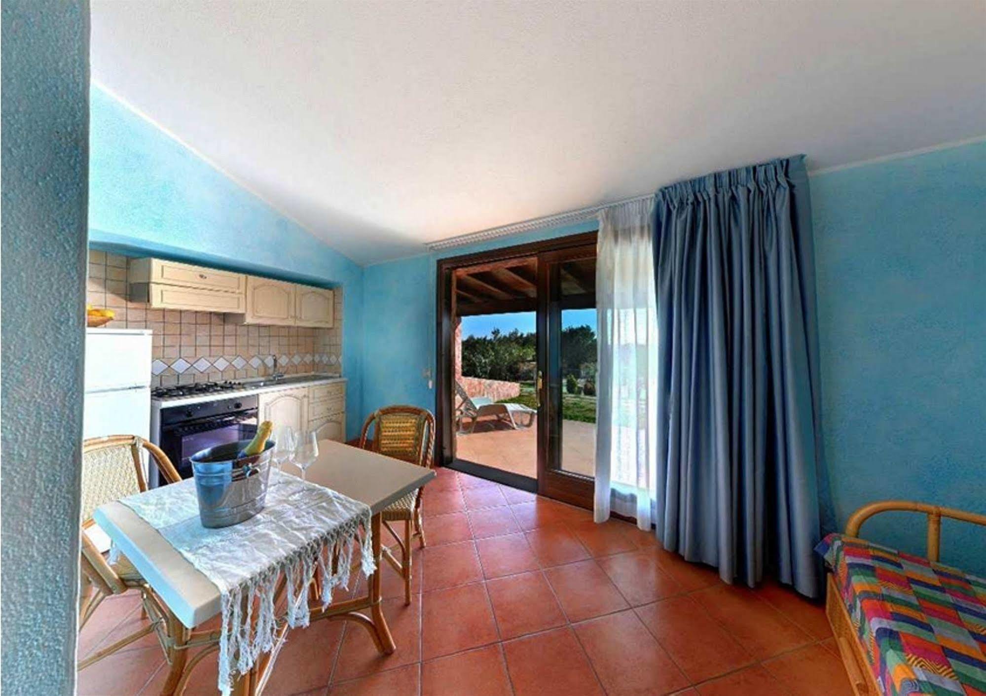 فيلابوتزو Residence Il Borgo Di Porto Corallo المظهر الخارجي الصورة